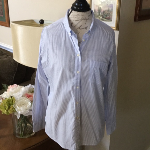 GAP Tops - NWOT GAP Tailored Button Down Striped Shirt